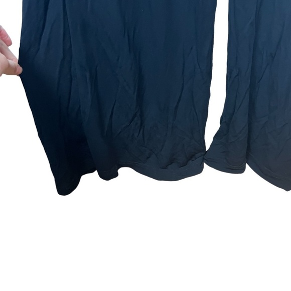 TopShop Black V Neck Wide Leg Jumpsuit NWT Size US 8 - Picture 7 of 11